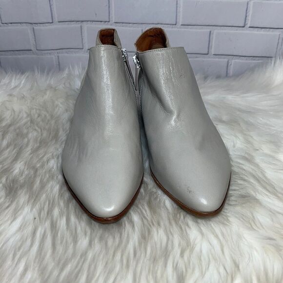 Aquatalia Sand Beige Leather/Suede Ankle Booties - Picture 2 of 6